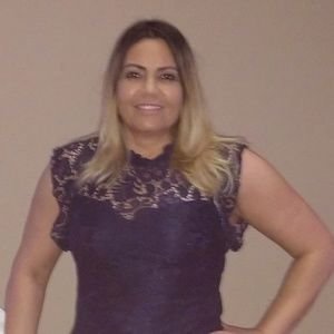 Meet your Posher, Gloria